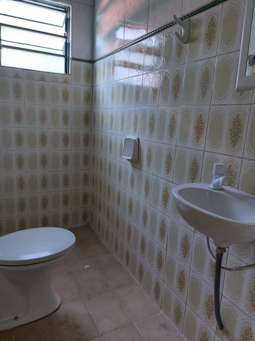 VENDO CASA COM LOTE 360 M² NO JK 